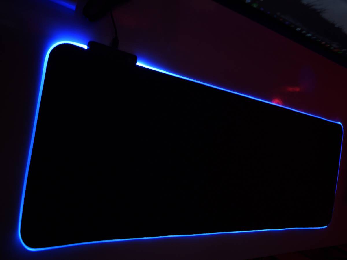 Hyper Gaming Mouse Pad With RGB Lights - Brand New - Image 2