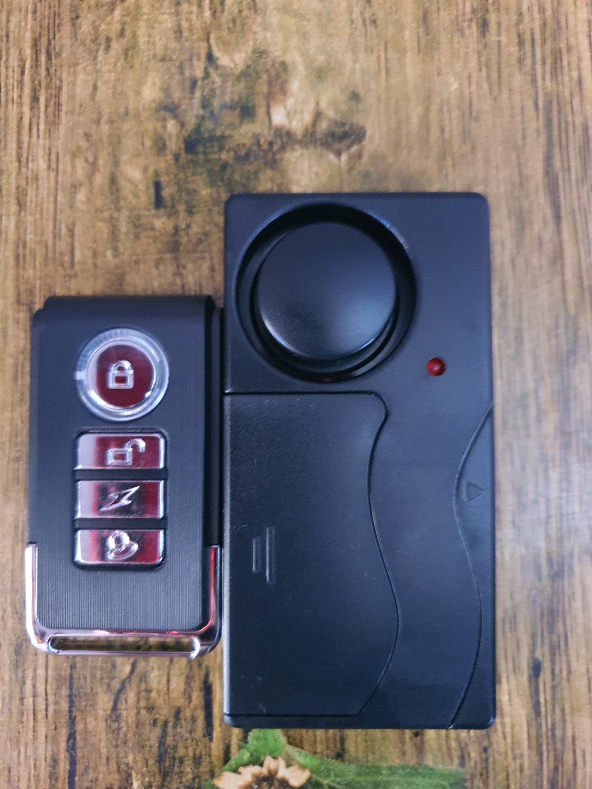 Wireless Vibration Door Alarms - Secure Your Home/Office/Car - Image 1
