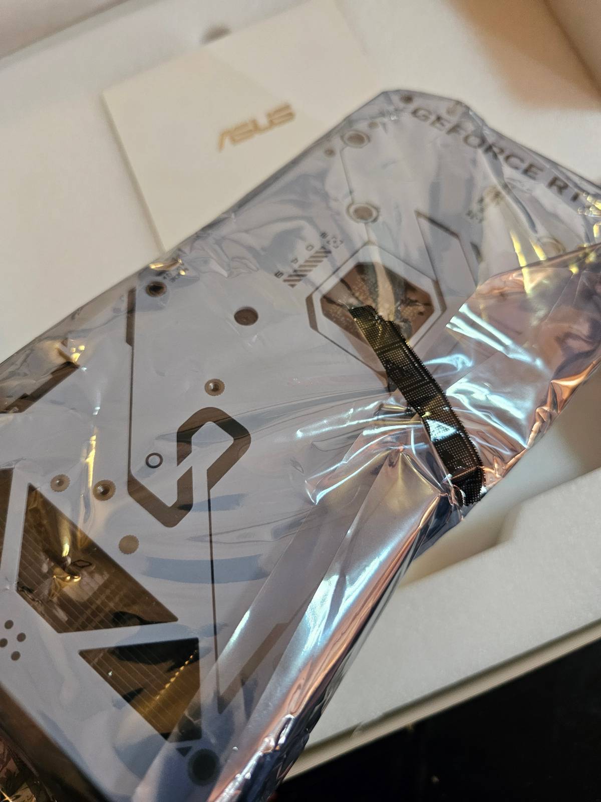 Asus RTX 4070 12gb - Nvidia Graphics Card - Gaming/Rendering - Image 4